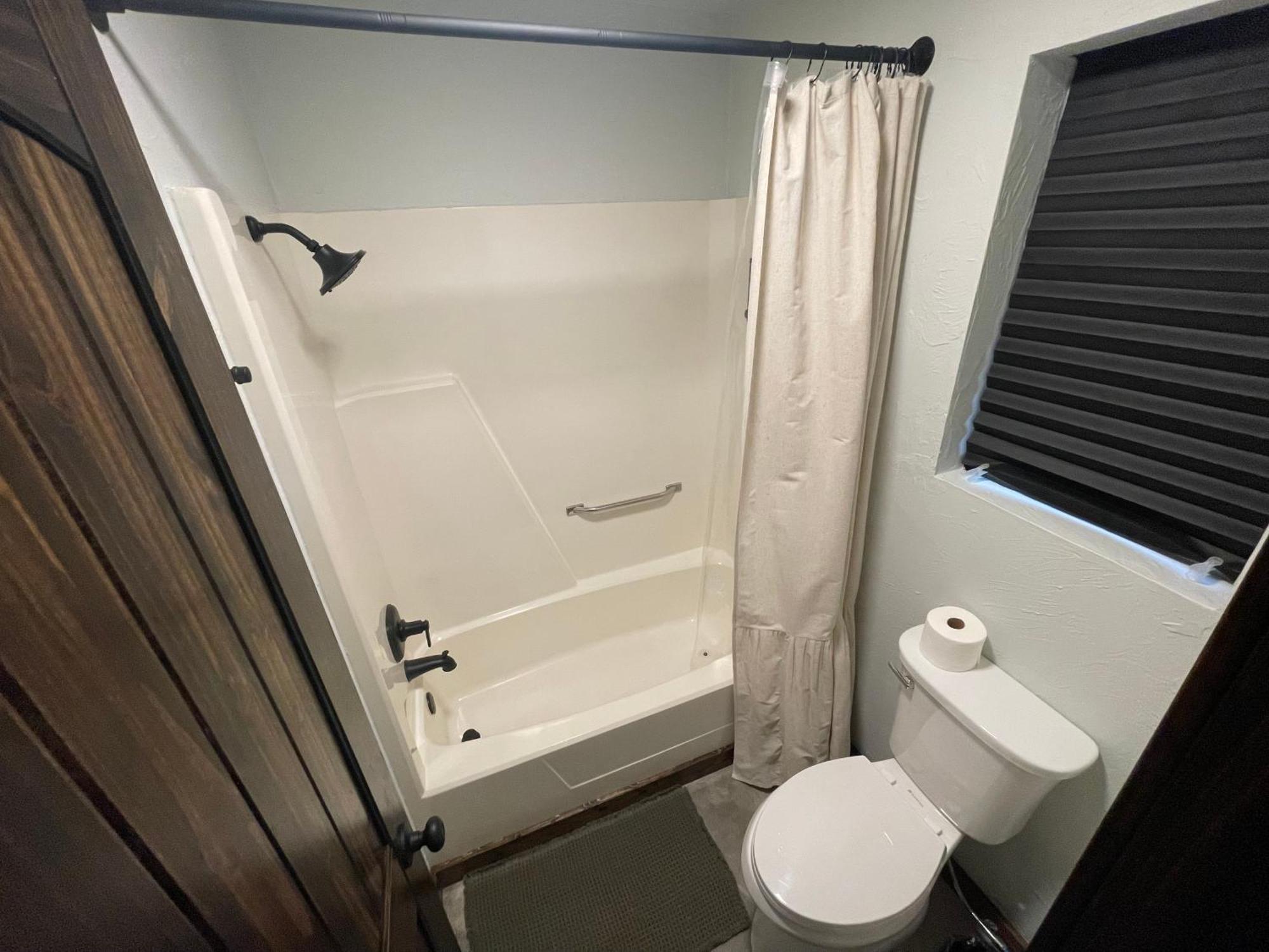 Cookson The Rocky Retreatモーテル エクステリア 写真