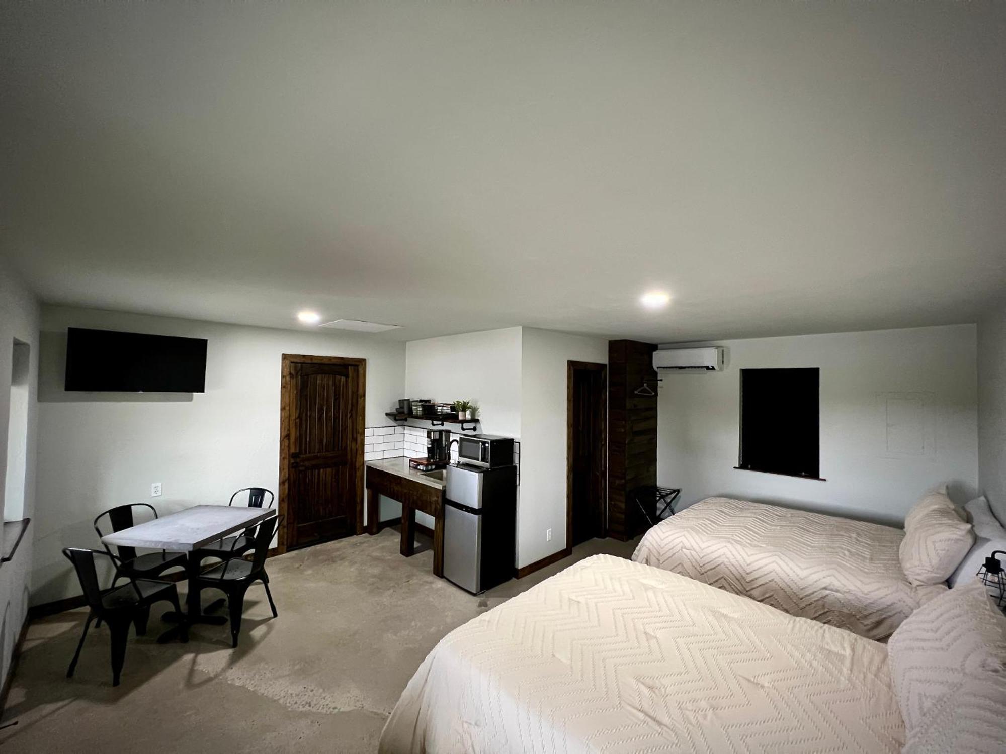 Cookson The Rocky Retreatモーテル エクステリア 写真