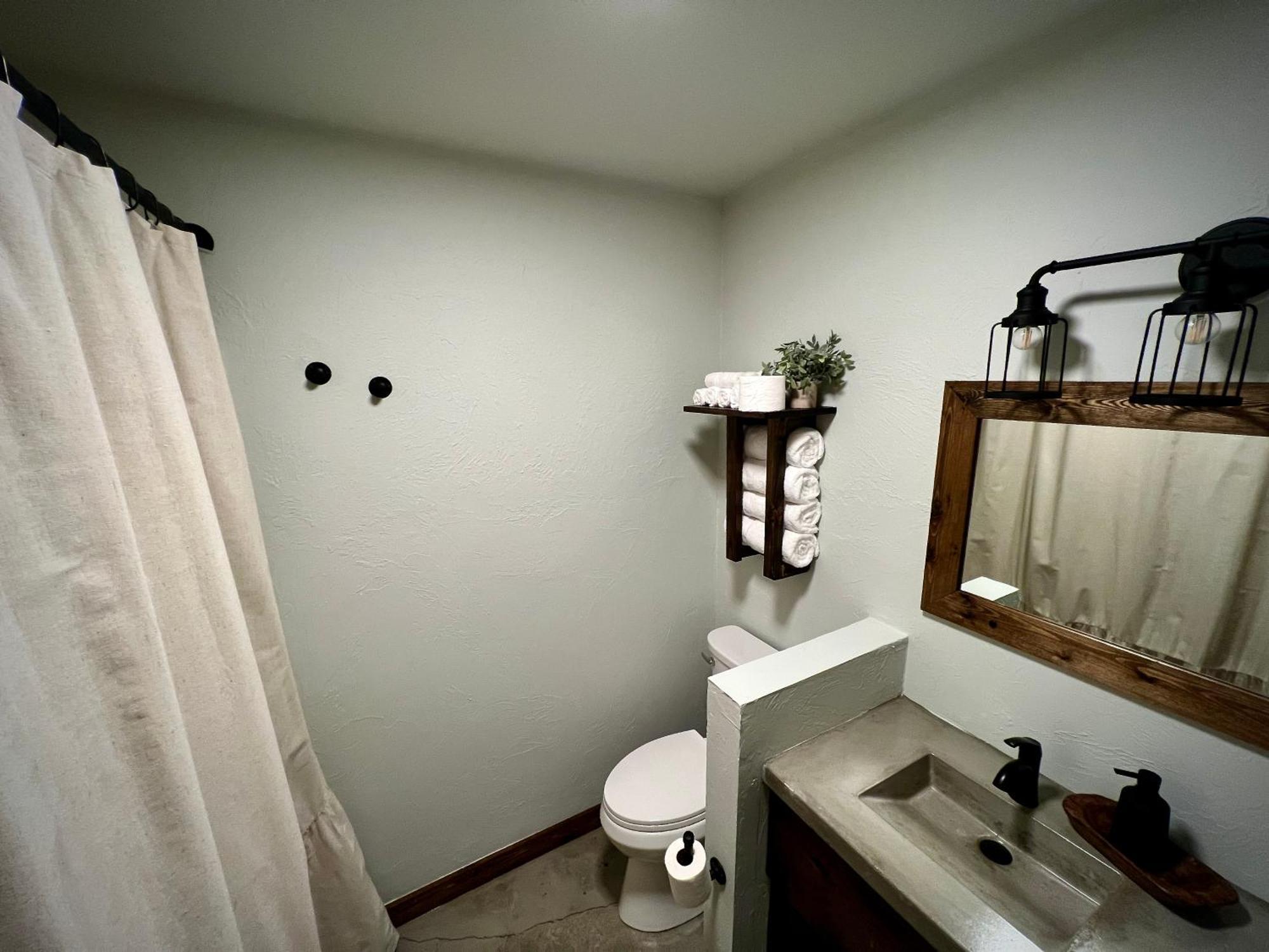 Cookson The Rocky Retreatモーテル エクステリア 写真